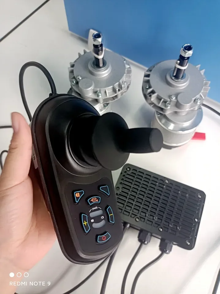 Моторизованный мотор для инвалидной коляски с тормозом 100 об/мин 120 12 В 24 в 200 Вт