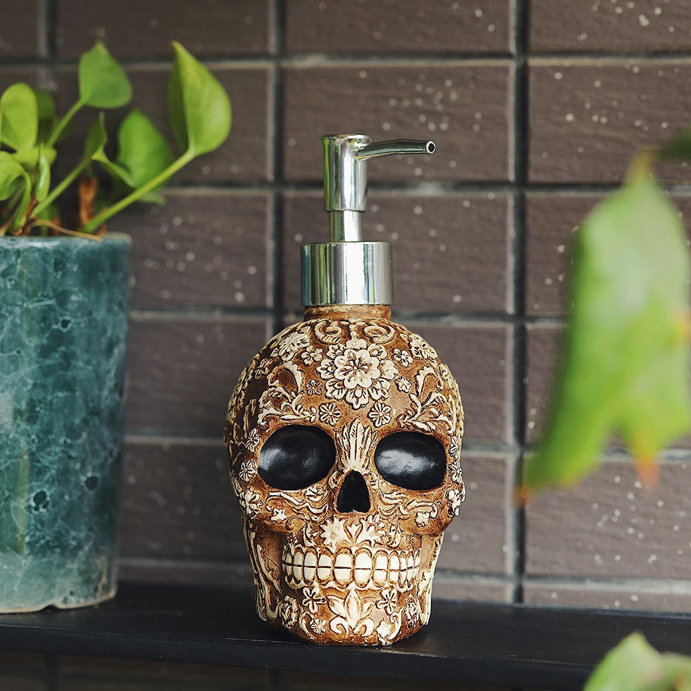 

Creative Skull Liquid Soap Dispenser Hand Soap Bottle Shampoo Refillable Holder for Halloween Home Bathroom Decoration