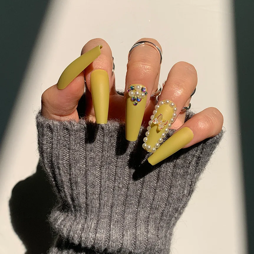 

24PCS Sweet Fake Nails Ongles Faux Long Pointed Head Durable Long Pointed Head with Pearl Decor Suitable Fairy Decor Wearable