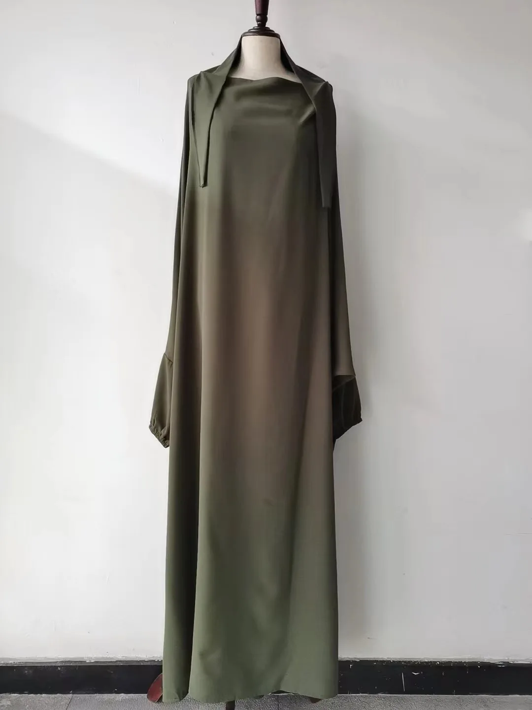 Fashion Stitching Dress Bat Sleeve Hooded Four Seasons Hijab Dress Casual Vistidos Modest Robe Pour Femme Musulmane