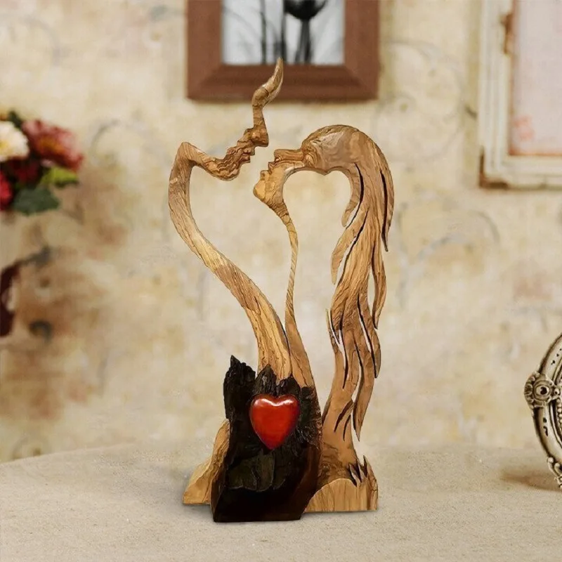 

Love Eternal Wooden Couple Kiss Statue Decorative Ornament Crafts