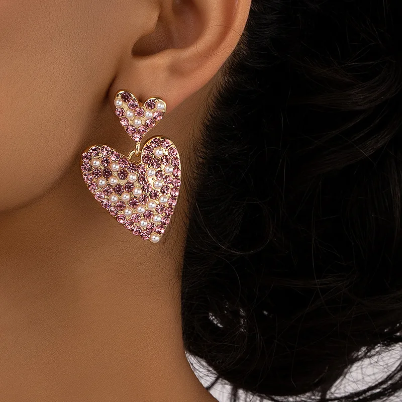 Женские серьги-гвоздики из сплава с жемчугом