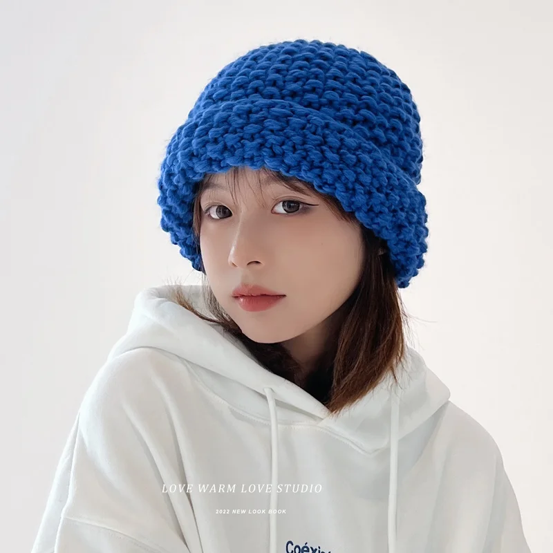 

Шапка-бини в Корейском стиле, однотонная зимняя вязаная шапка для холодной погоды, теплая Повседневная универсальная японская шапка с боль...
