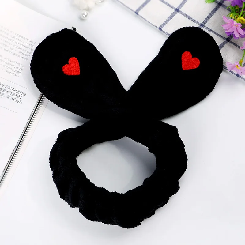 Повязка на голову женская EASYA с большими ушками эластичная удобная для умывания |