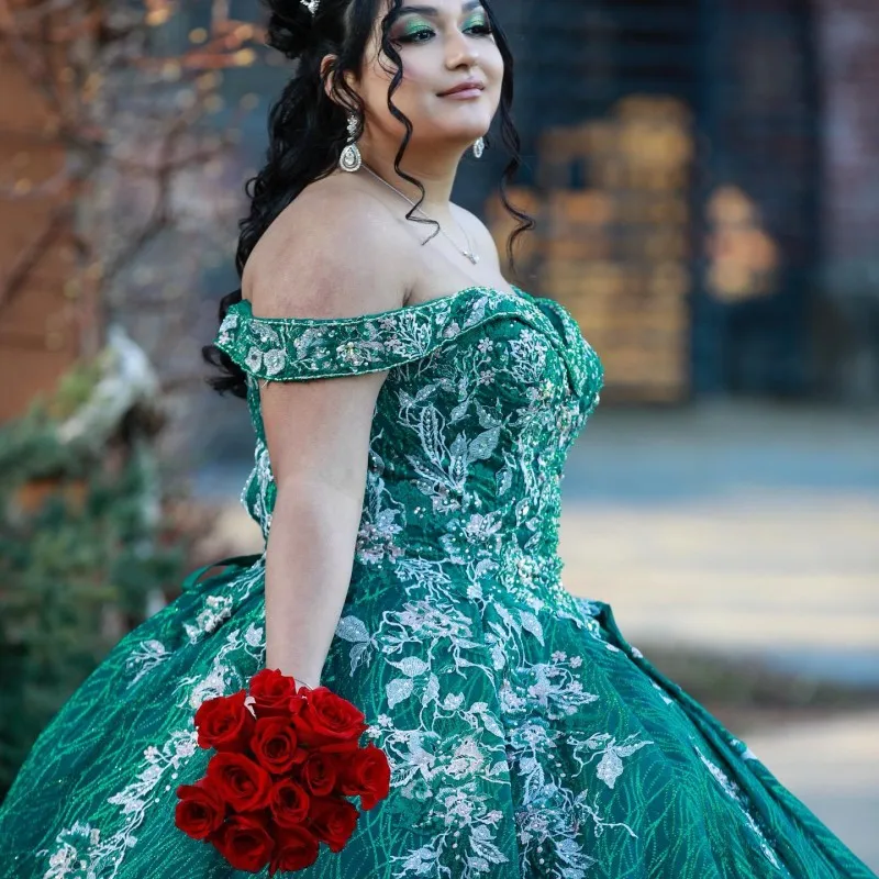 

Sexy Emerald Green Quinceanera Dresses Off the Shoulder Sleeves Applique Beading Vestidos De 15 Anos Court Train Birthday Party