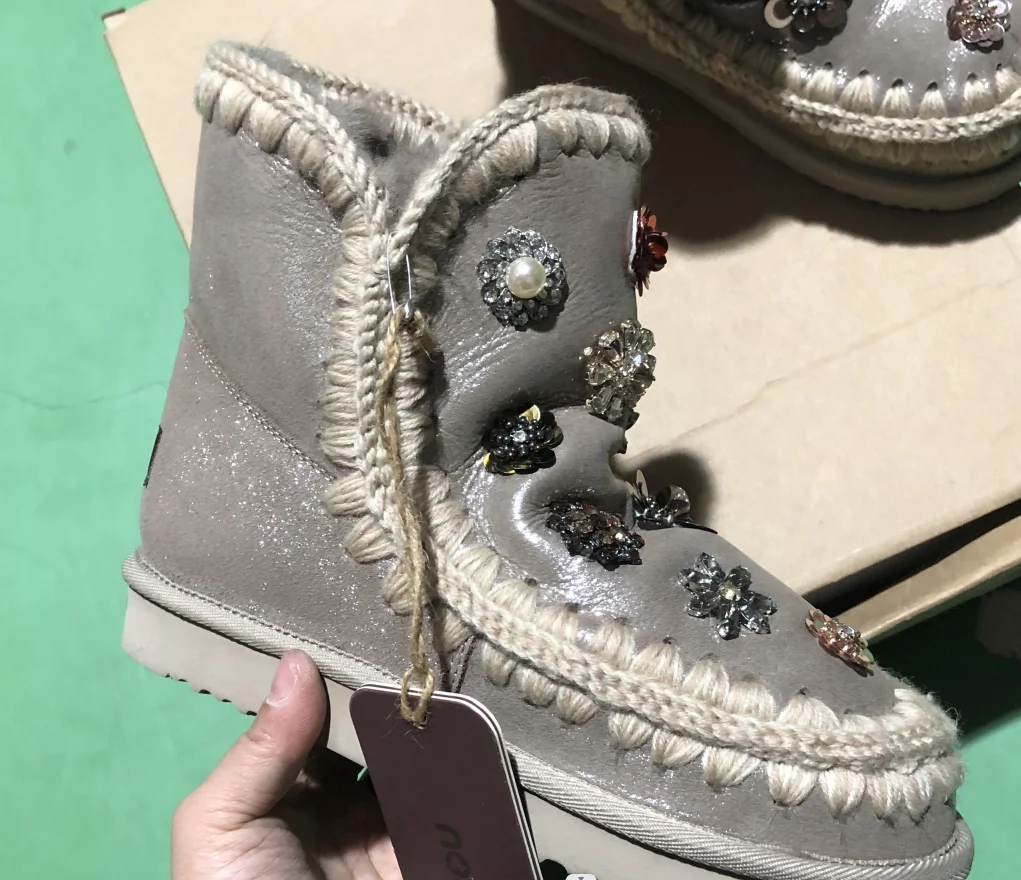 

Eioupi топовый бренд мягкий зимний женский снегоход натуральный овечий мех кожа Повседневная мода нить шитье плоские сапоги 22yz01