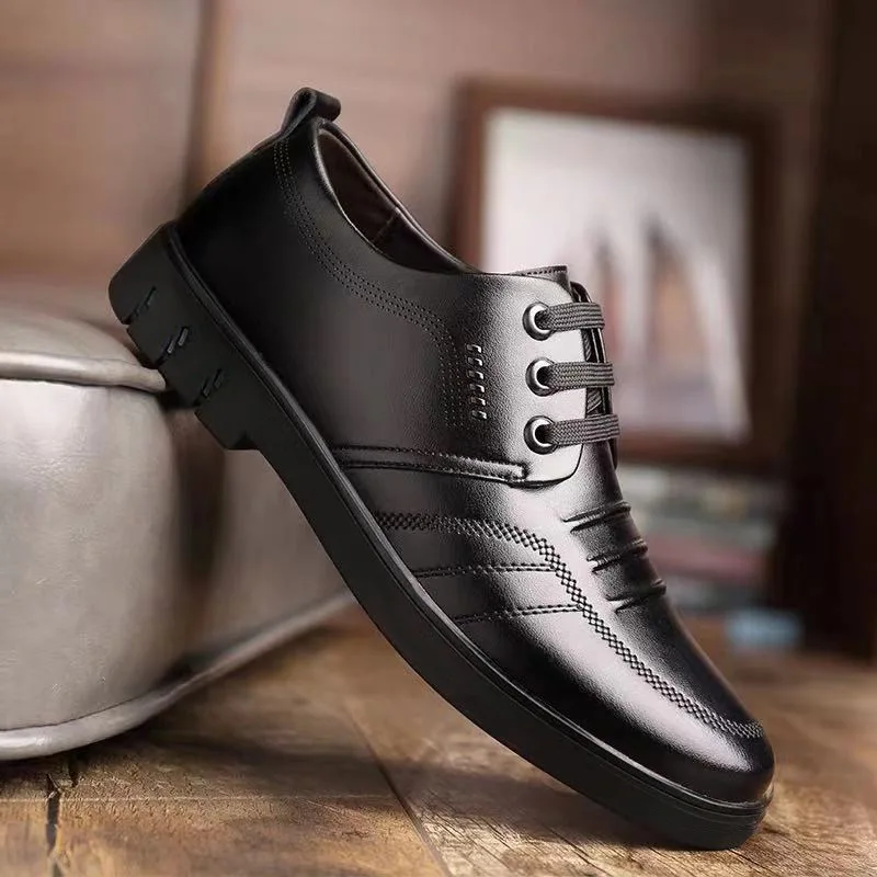 

Новые кожаные туфли для мужчин, черные классические мужские повседневные туфли без шнуровки с мягкой подошвой и круглым носком, Мужская обувь для вождения