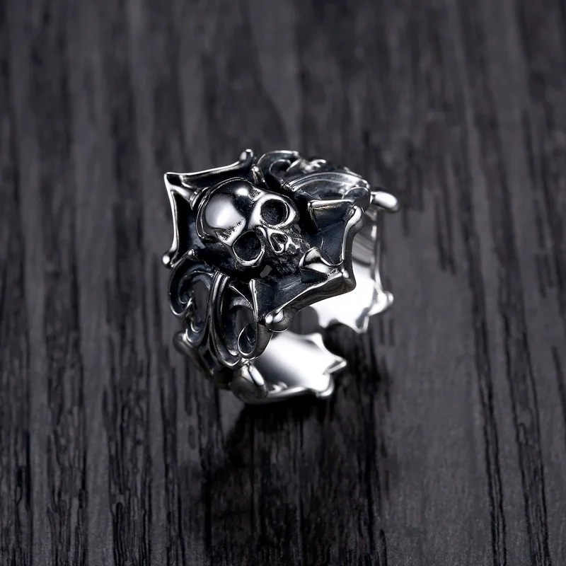 

Personality Punk Style Cross Ghost Pirate Skull Rings for Motorcycle Party Men Women's Gothic Cool Finger Ring Party Jewelry