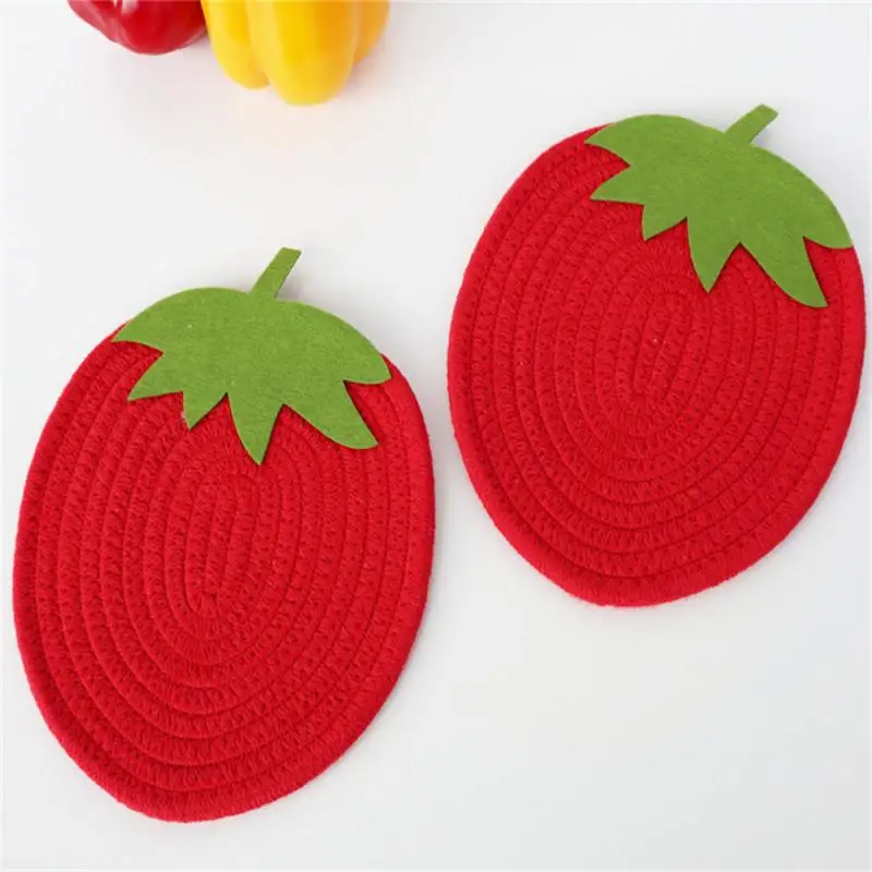 Кухонный коврик клубника из хлопковой веревки |