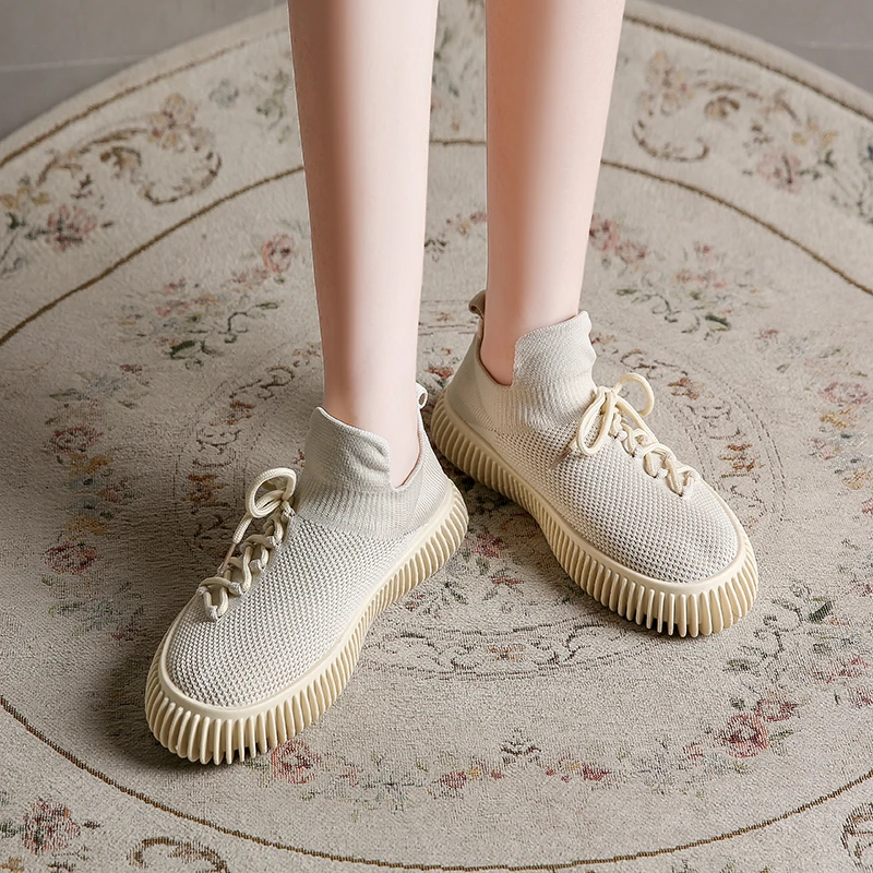 Женские кроссовки на плоской подошве сетчатые дышащие с вулканизированной