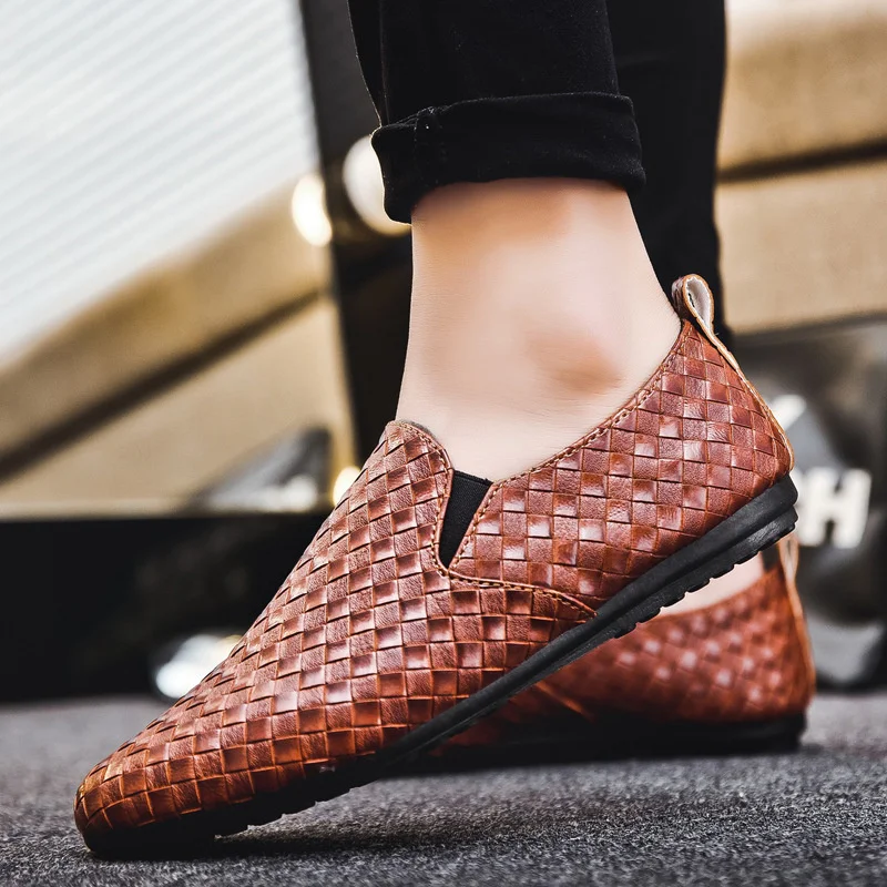 

Brand High Quality Leather Men Casual Shoes Summer Male Breathable Resistant Empty Soft Background Lattice Loafers Checkered