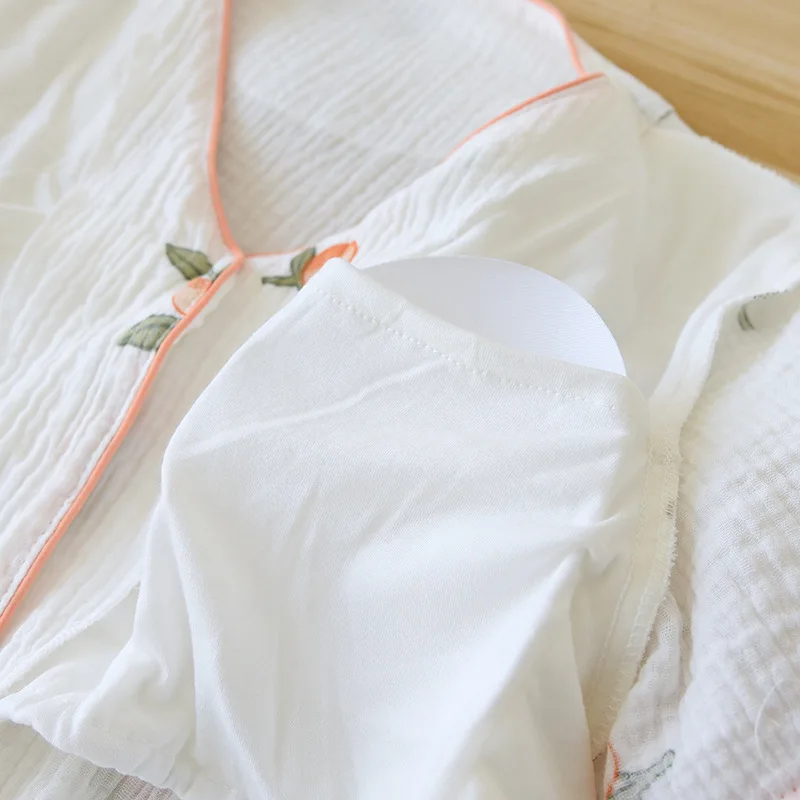 V-neck Pajama Set Women Pyjamas Loungewear Short-sleeved Cropped Pants Mom Soft Crepe Chest Pad Summer Thin Homewear Sleepwear