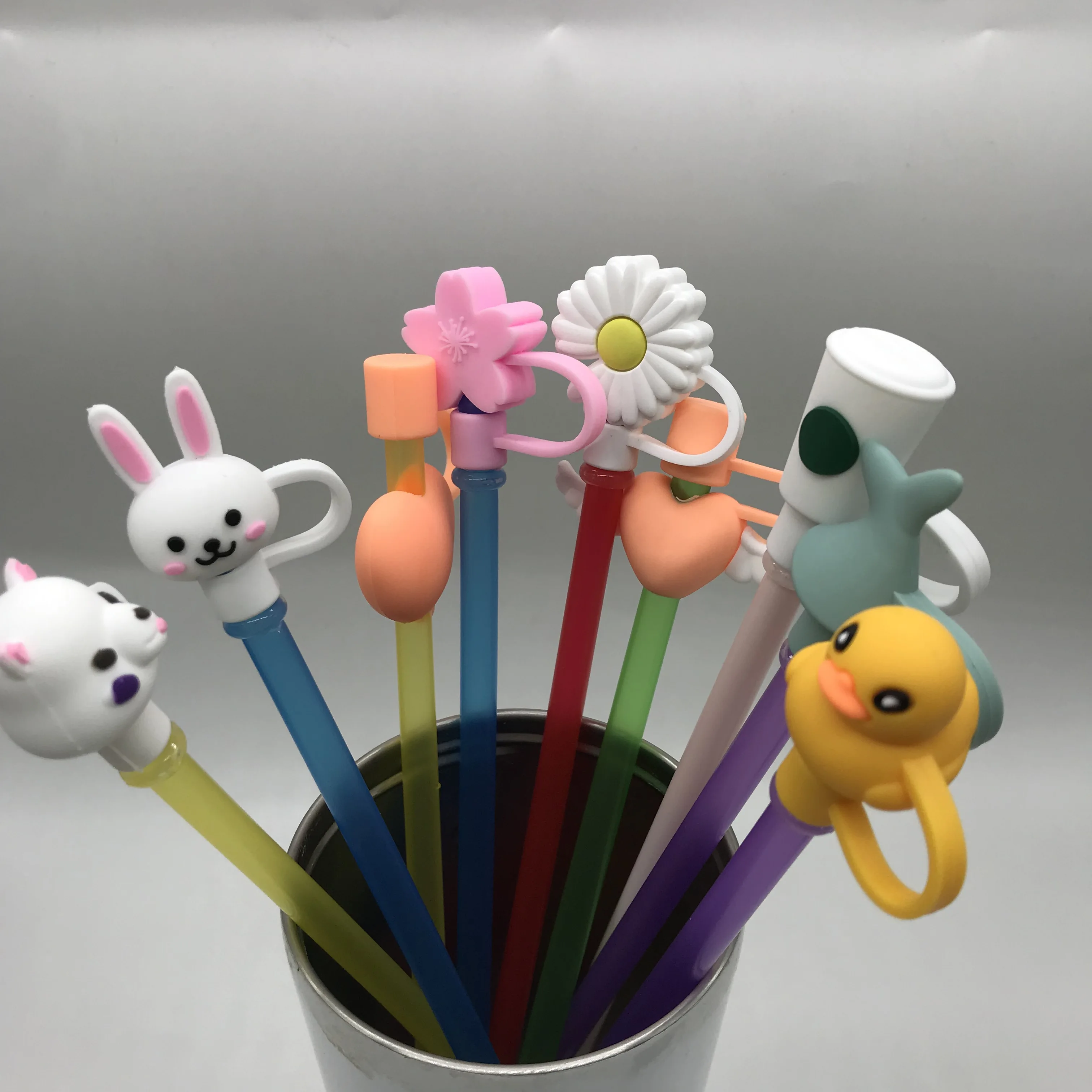 

Силиконовые трубочки с мультяшным рисунком, пылезащитные брызгозащитные заглушки для напитков, Креативные аксессуары для чашек, инструмен...