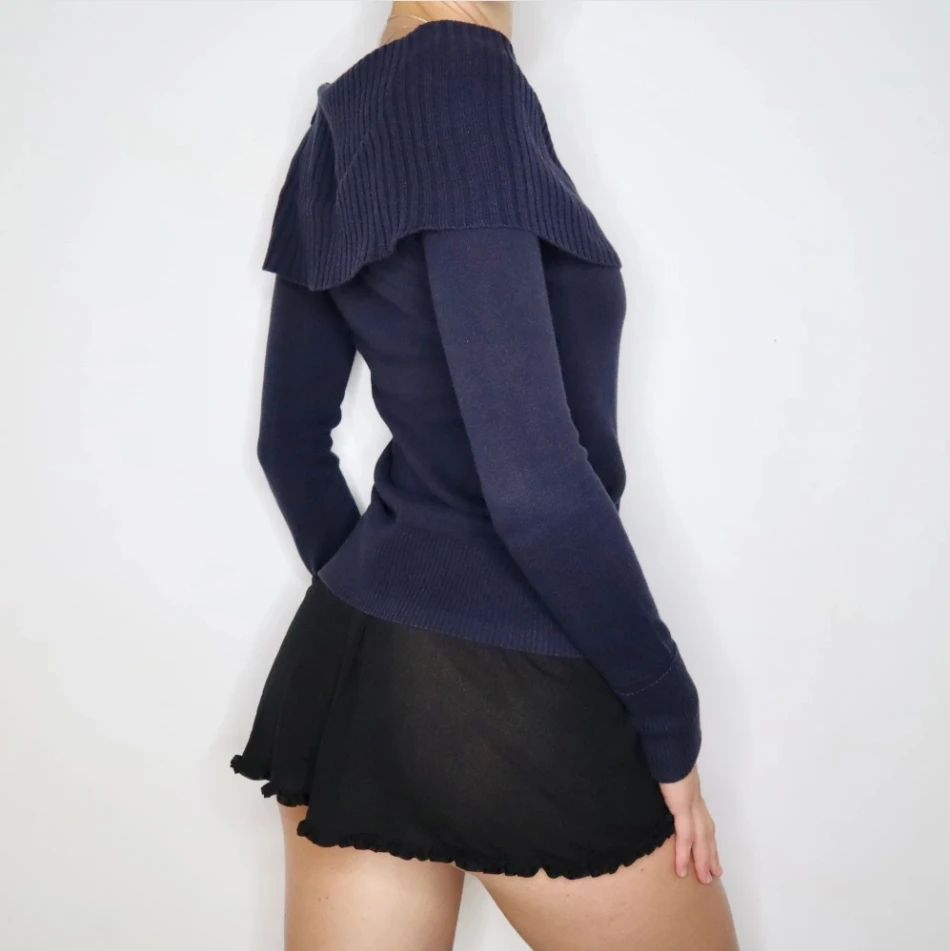 Женский топ с длинными рукавами и прямым плечом на ключице осень 2024 повседневный