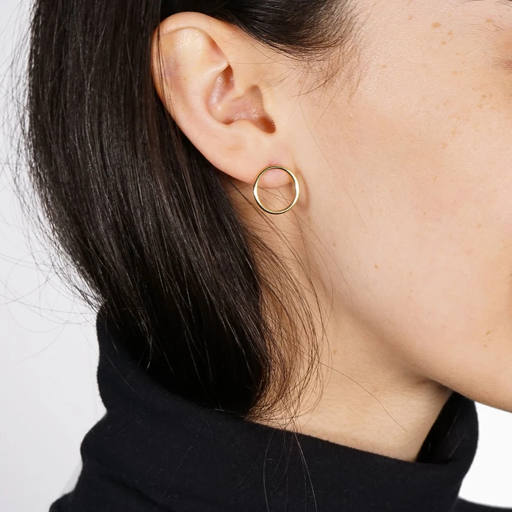 

Women Hollow out Beautiful Stud Earrings for Women Minimalist Stainless Steel Earrings Hypoallergenic Earrings for Women Jewelry
