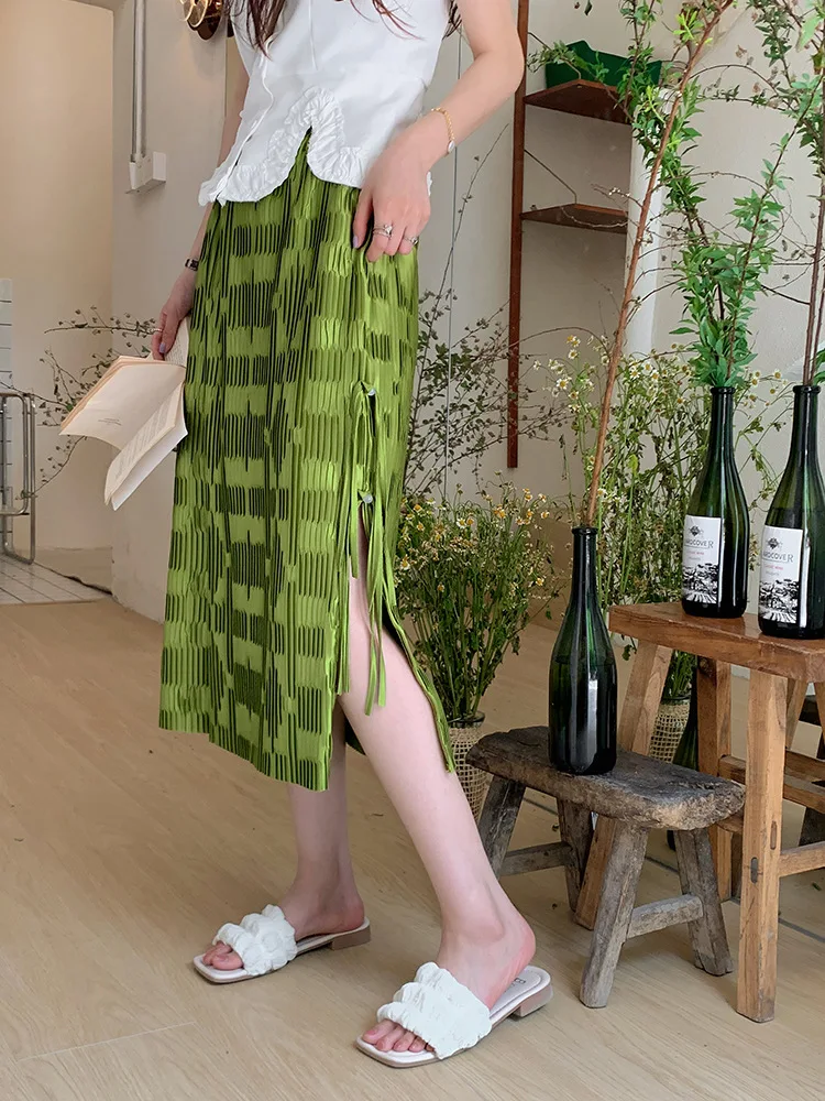 

Green Side Slit Pleated Skirt Women Clothing Summer Fashion Casual New Checkerboard Straight Midi Skirt Faldas Mujer Moda 2022