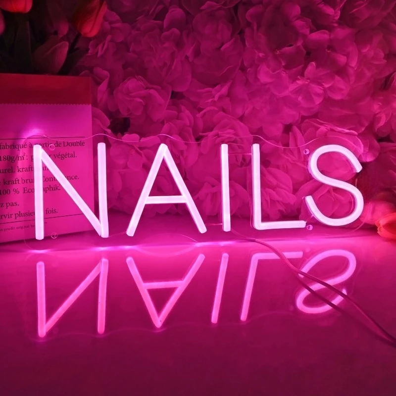 

Неоновая вывеска NAILS 5В USB