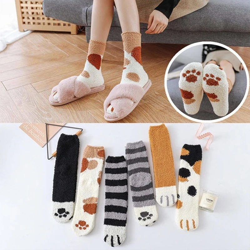 Купи 2pcs Autumn Winter Woman Socks Kawaii Cartoon Cute 3D Dog Cat Paw Pattern Female Warm Home Floor Sleeping snowfield Thick Sock за 140 рублей в магазине AliExpress