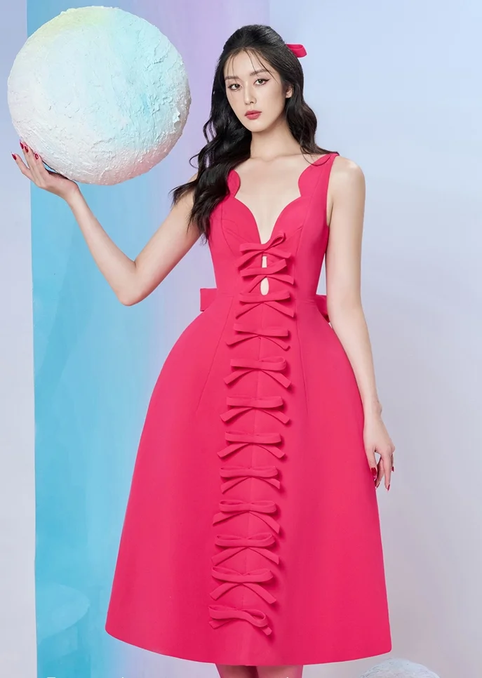 VANOVICH 2023 Summer New Bow Design Sweet Sleeveless Dress Sweet V-Neck Temperament Fit and Flare Solid Color A-line Long Dress