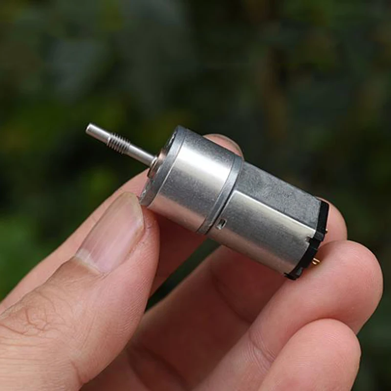 

Mini ZGA16R-030 Full Metal Gearbox Gear Motor DC 3V-5V 3.7V 313RPM Slow Speed Motor 2.15mm thread Shaft Reduction ratio 1:45