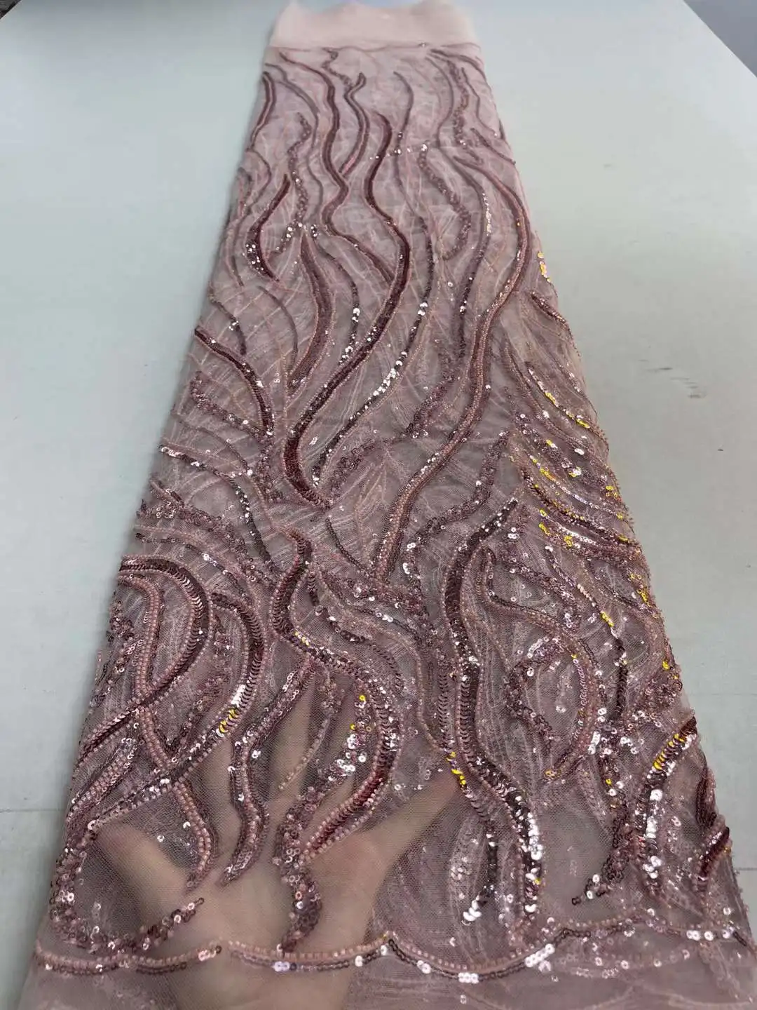 

Luxury Heavy Beaded Embroidered French Mesh Fabric High Quality African Tulle Lace Fabric with Sequins for Evening Dress 5Yards
