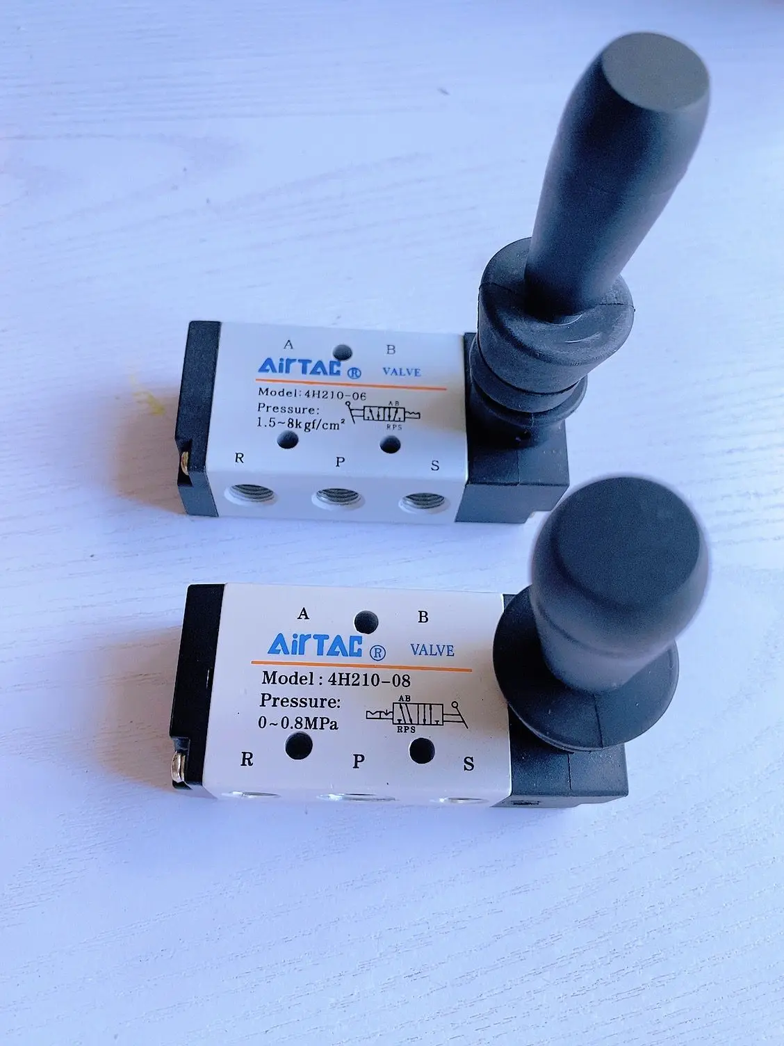 

Пневматические клапаны VIDONIA 4H210-06