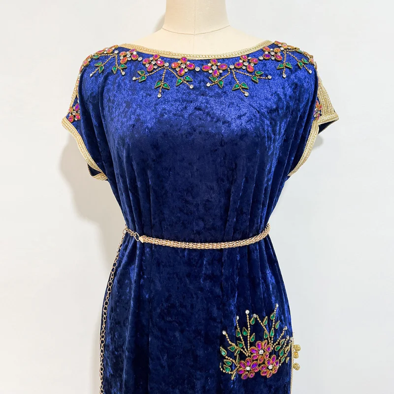 Abaya Turkey New 2022 Flower Rhinestone O-Neck Short Sleeve Belted Velvet Dress Autumn Winter Robe Femme Islamic Clothing
