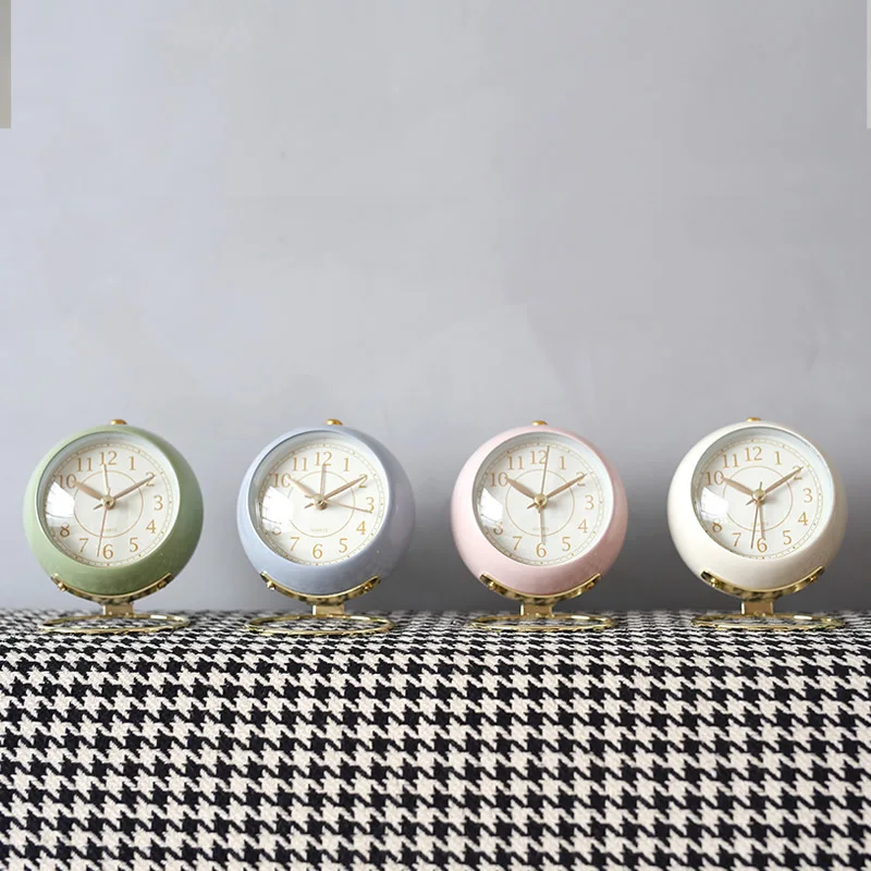 

Retro Style Metal Alarm Clock Round Desktop Alarm Clock Bedside Alarm Clock Desktop Decoration WJ909