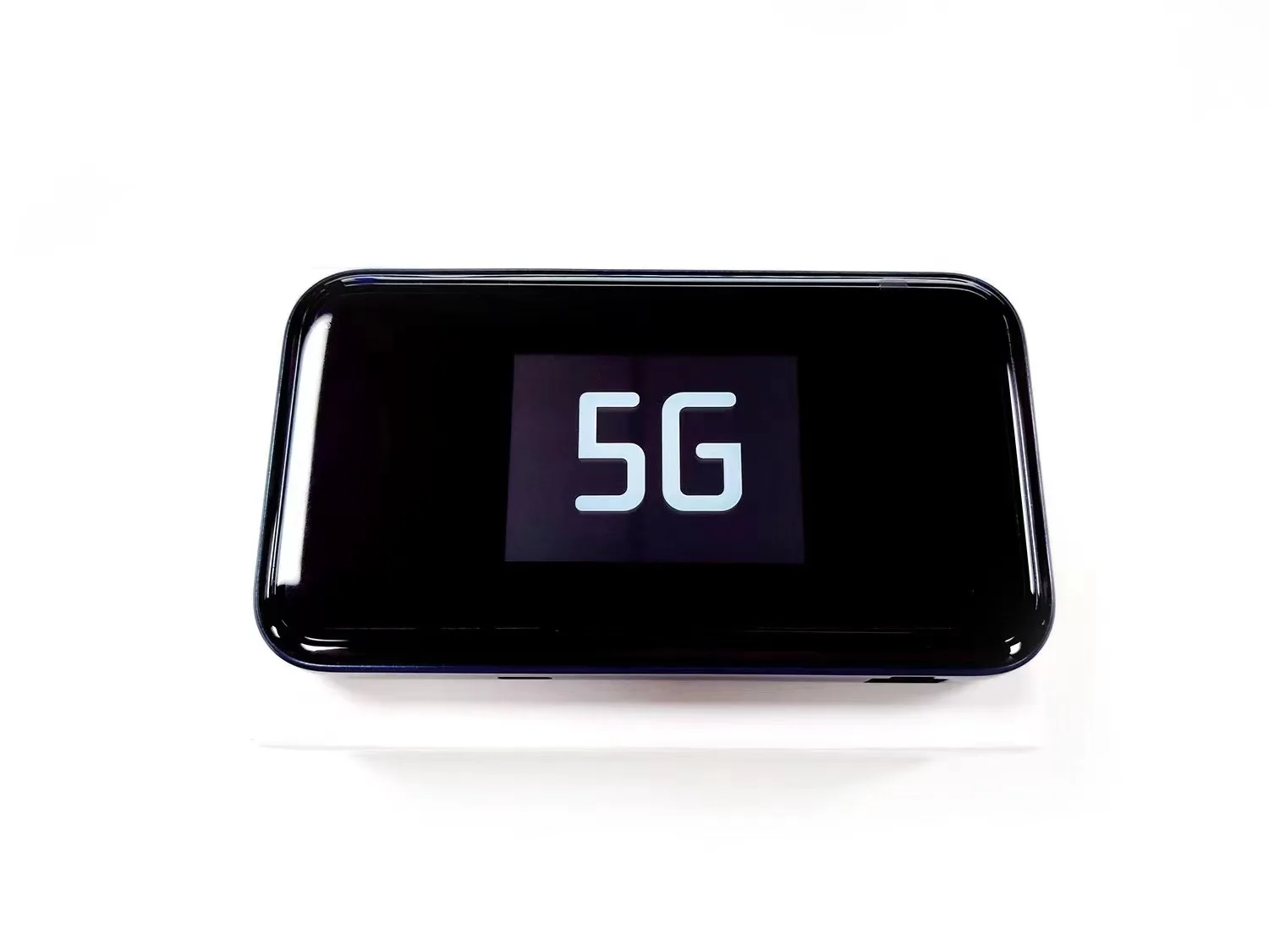 

Портативная точка доступа ZTE MU5002, Wi-Fi, 1800 Мбит/с