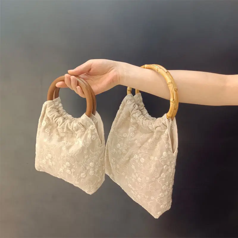 

Fashion Retro French Style Embroidery Fashion Purse and Handbags Bags for Women All-match Open Pocket Elegant Top-Handle Bags