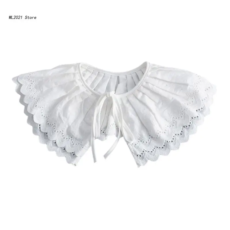 

Женская двухслойная шаль с вышивкой и воротником-стойкой