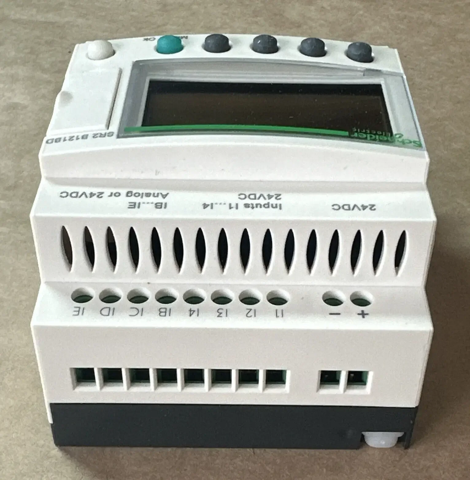 НОВИНКА В КОРОБКЕ — умное реле Schneider Electric SR2B121BD SR2 B121BD Zelio 24 постоянного тока