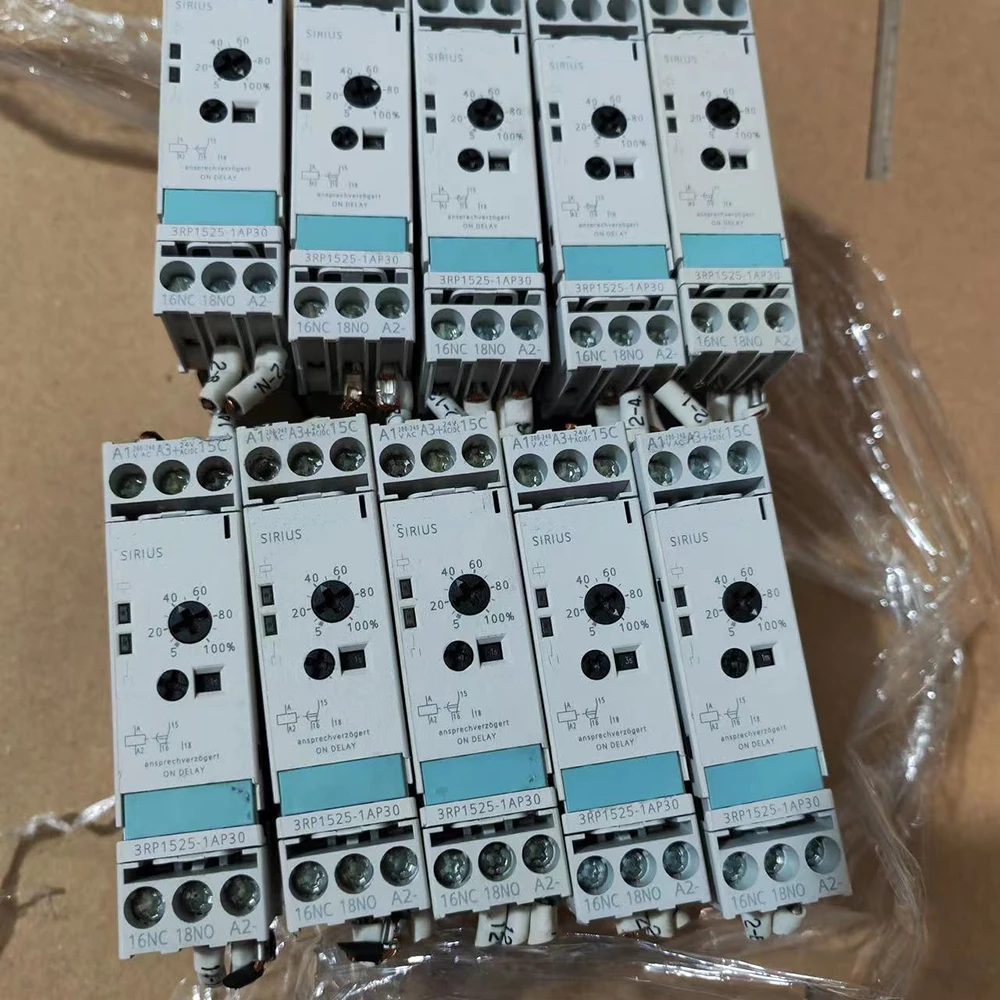 

3RP1525-1AP30 Time Relay