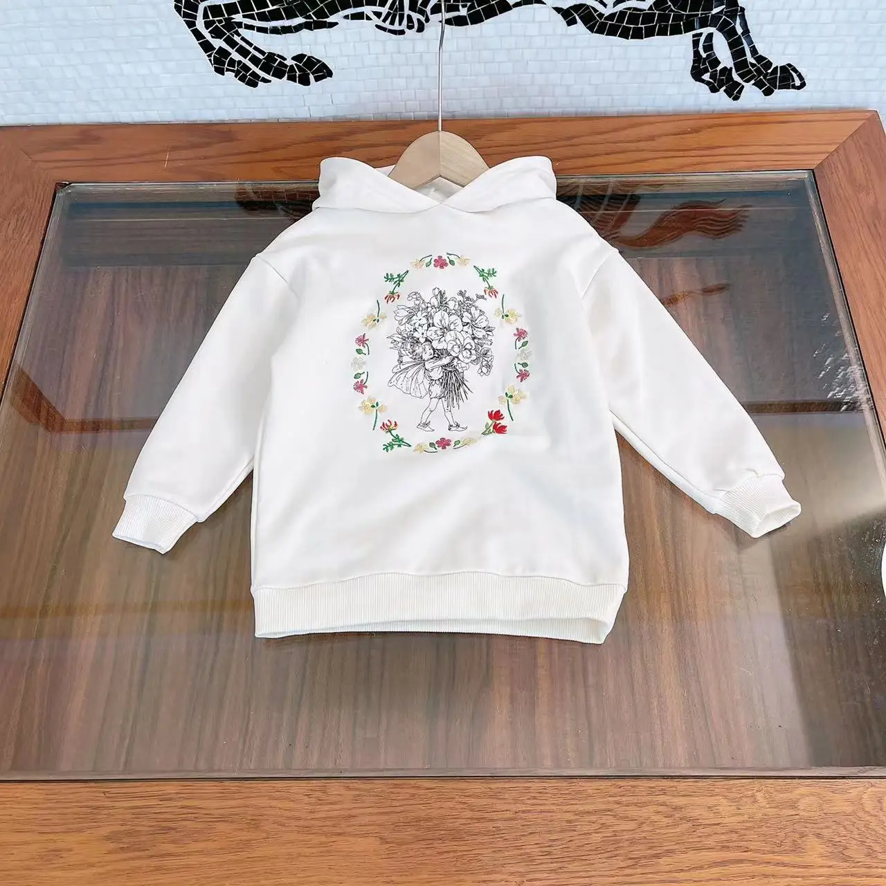 

Girl Clothes Autumn 2022 New Designer Kids Clothes Girls Sweater Pullover Fashion Children's Clothing Hoodies Sweatshirts Fall