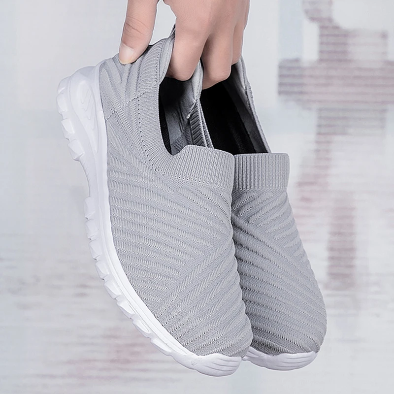 35-46 Flexible Couple Casual Shoes Lightweight Women Vulcanized Shoes Anti-slip Male Loafers Breathable Mesh Outdoor Sneakers