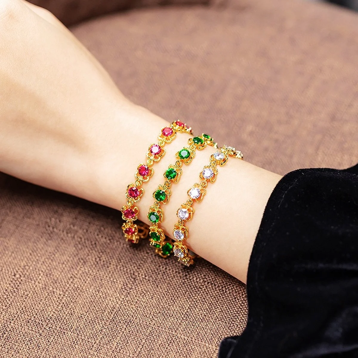 

Xuping Jewelry Imitation Ruby Jewelry Emerald Plated 24K Gold Butterfly Bracelet Women Bracelet for Women