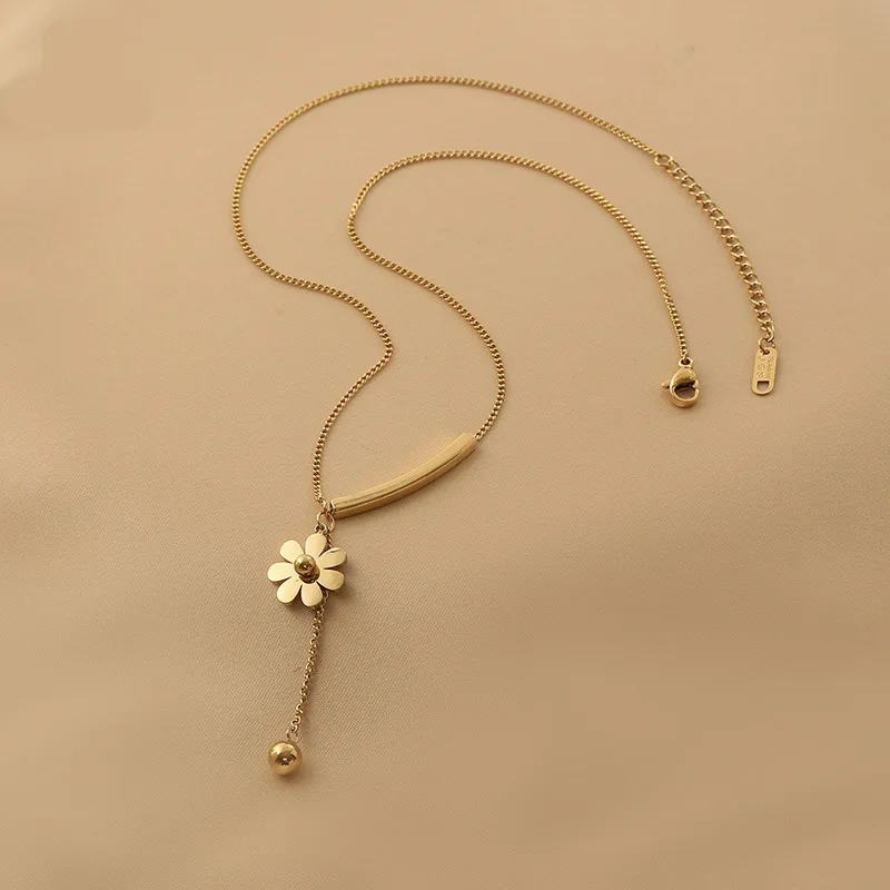 

316L Stainless Exquisite Necklace for Women Little Daisy Tassel Necklace Temperament Clavicle Chain Ladies Jewelry Gifts Collar