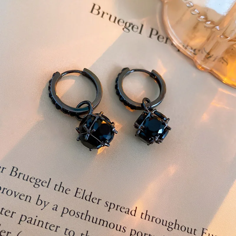 

Винтажные квадратные черные циркониевые Висячие серьги для женщин, роскошный дизайн, двойное использование, готический стиль, аксессуары для подарка