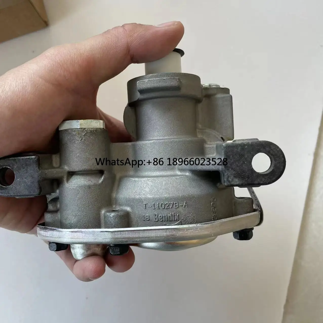 Запчасти для строительной техники клапан GP 172-6232 1726232 CAT 771D 777D
