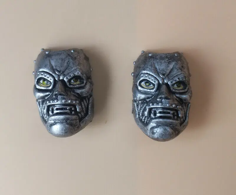 

1 / 12 две модели масок для 6 ''экшн-фигурок кукол