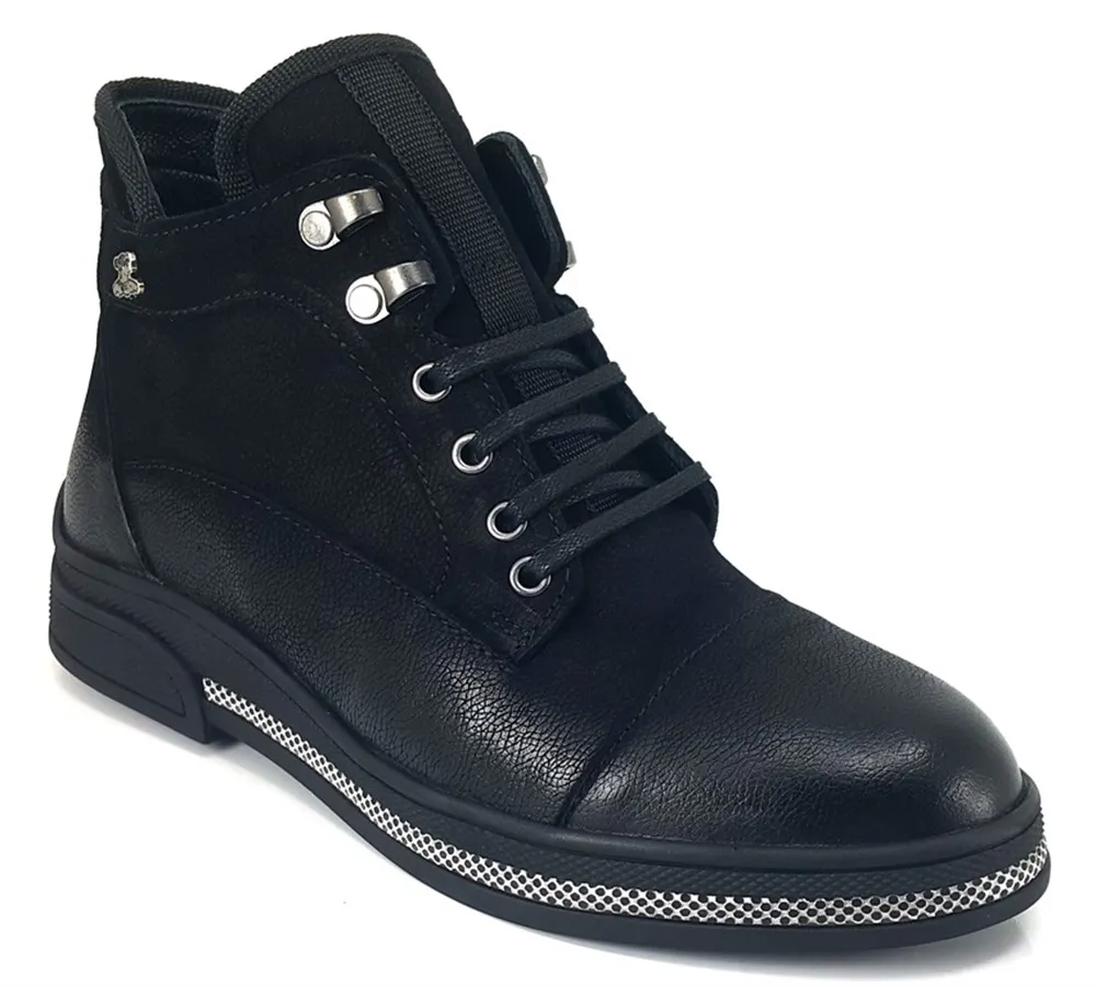 

2022 Trend Yeni Sezon Model %100 Deri Ayakkabı İle Kişiye Özel ve Rahat Siyah Nubuk Venüs 2155002 Günlük Bayan Bot