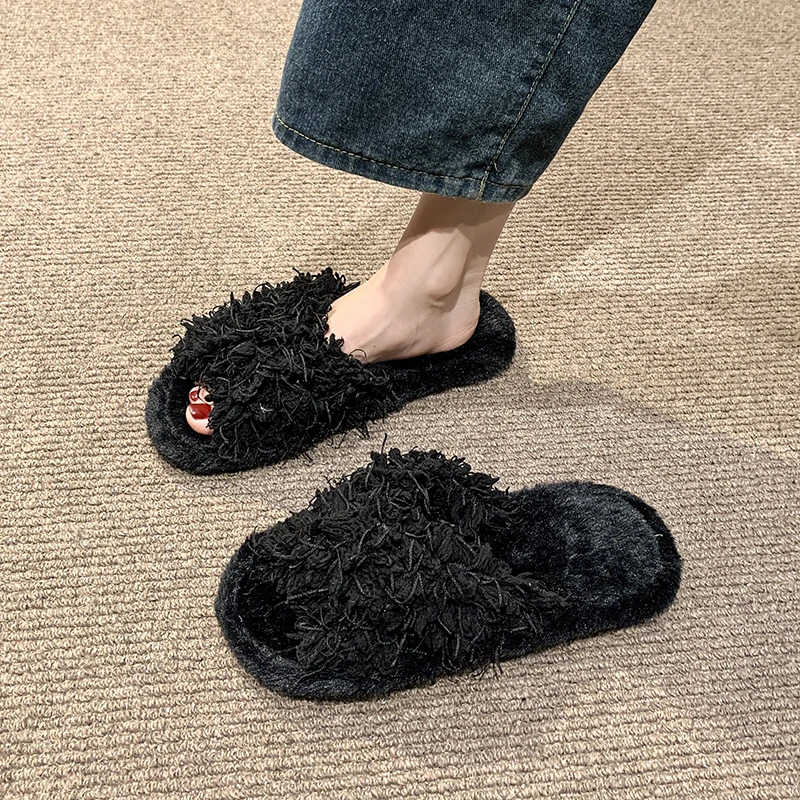 Новинка Осень-зима 2024 женские повседневные и удобные плюшевые тапочки без