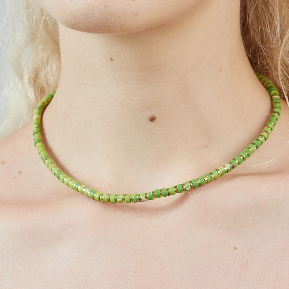 Женская цепочка-чокер из натурального камня с кристаллами