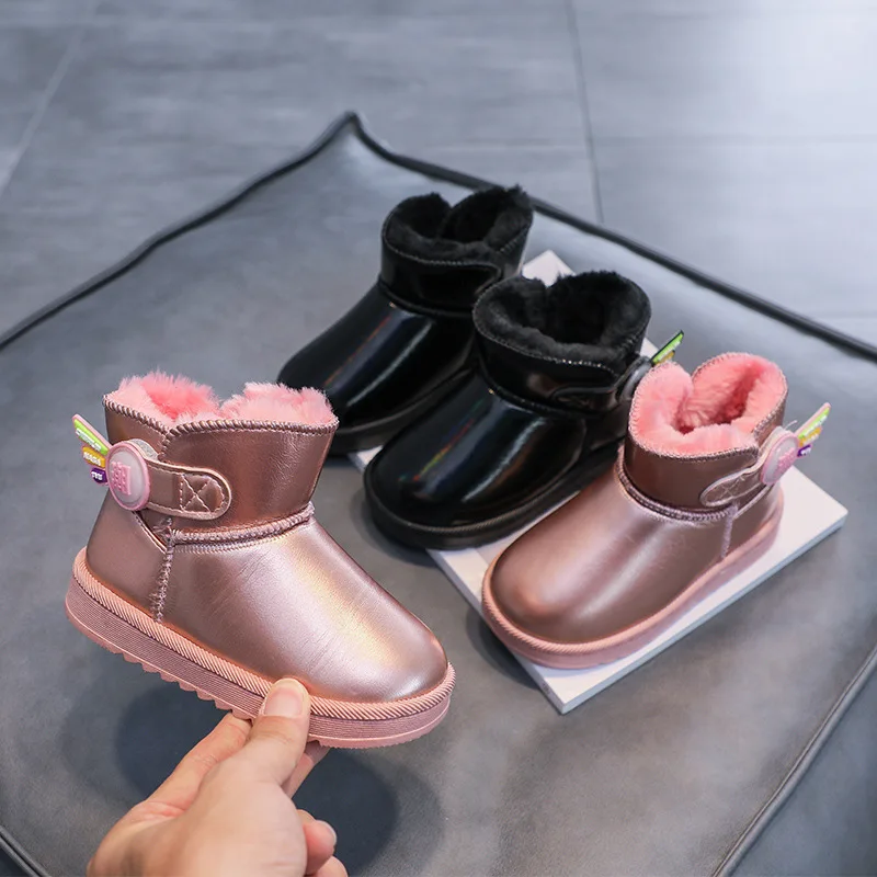 

Новинка, детские зимние ботинки для мальчиков, черные, для девочек, розовые, зимняя теплая плотная плюшевая нескользящая водонепроницаемая ...