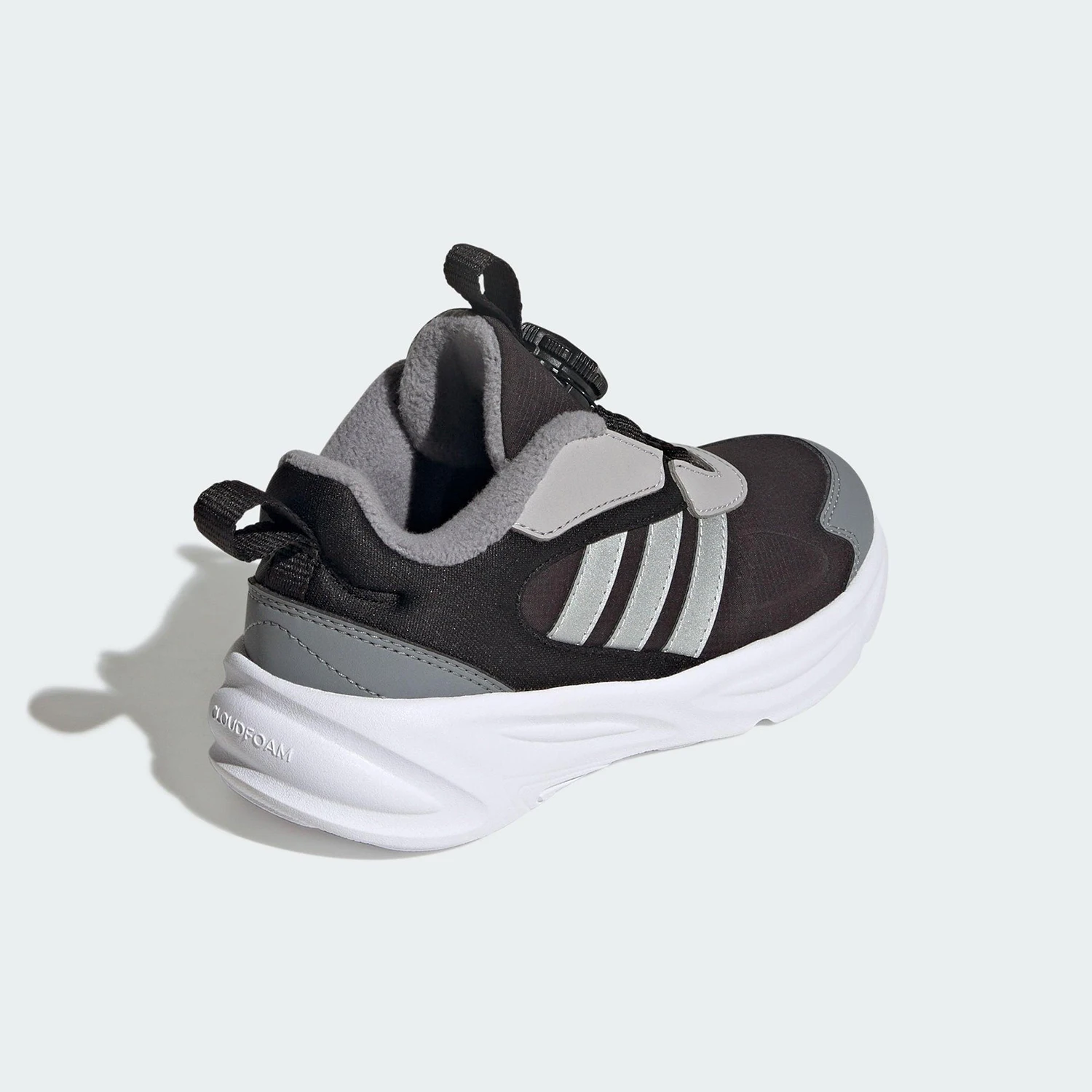 Фото Оригинальные детские износостойкие спортивные кроссовки Adidas осенней коллекции HP3627 №3