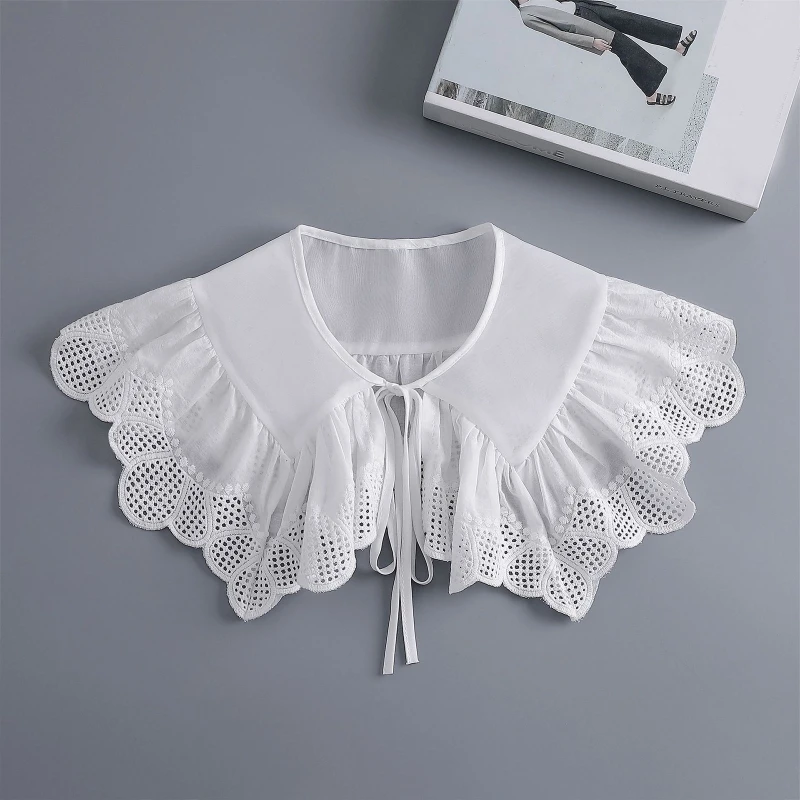 Рисунок 5 - Накладной воротник Накидка на плечо