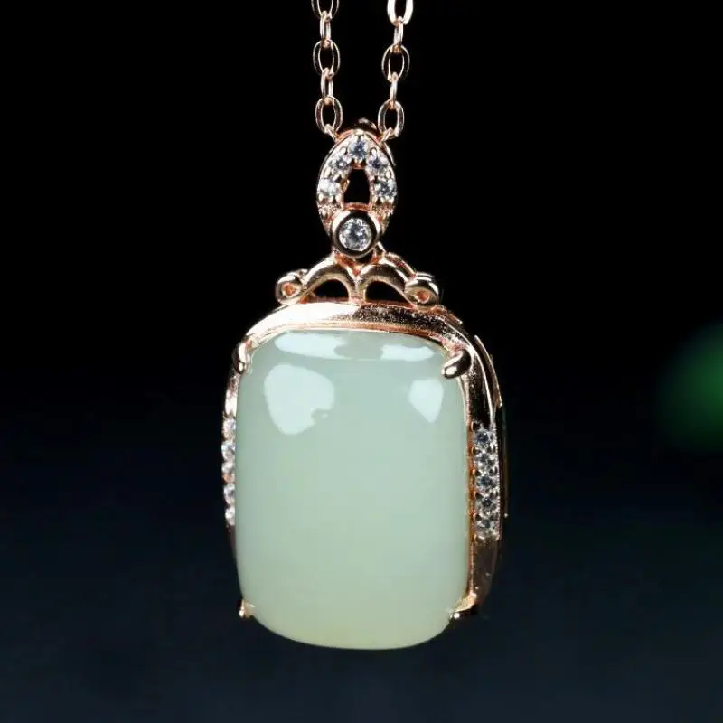 

Подвеска из серебра 925 пробы, с нефритом