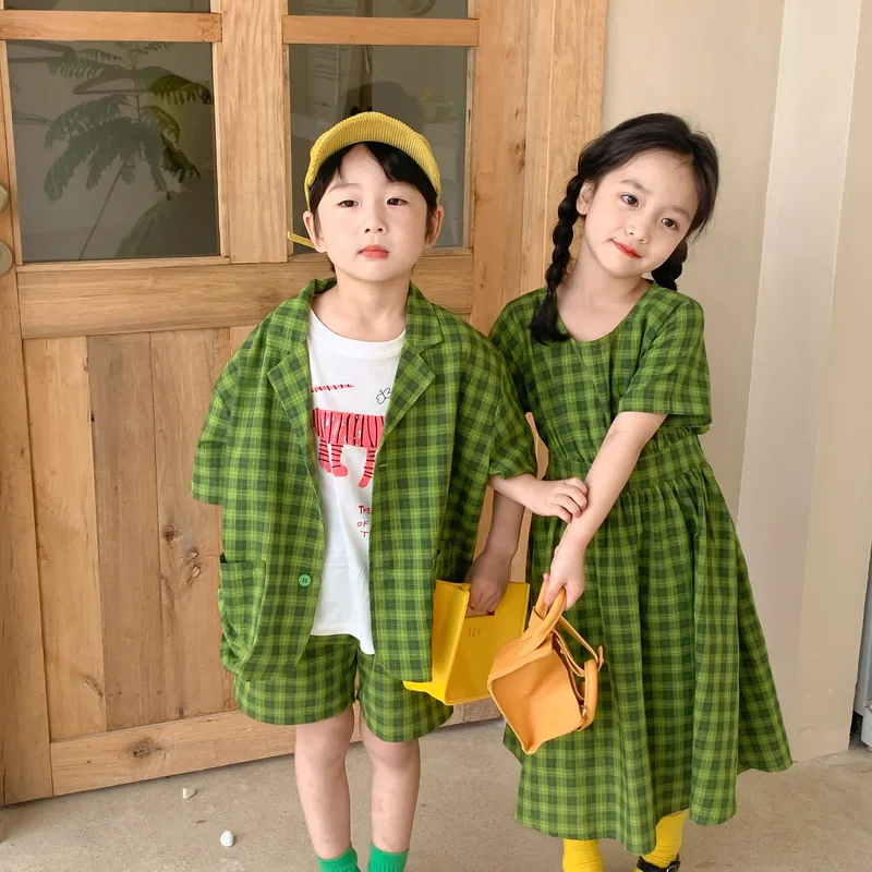 

Children Suits Summer Boys and Girls Korean Solid Color Short-sleeved Shorts Two-piece Waist Belt Skirt Brother and Sister Suit