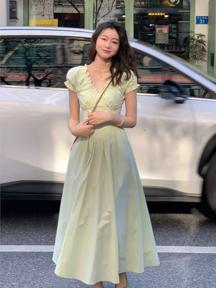 

Женское облегающее платье в Корейском стиле с V-образным вырезом, элегантное шикарное однотонное платье-трапеция с оборками, новая женская одежда