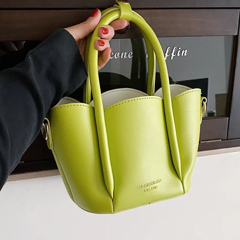 

Bag Women 2022 Spring Portable Single Shoulder Women's Bag High Sense Foreign Style Messenger Bag Bucket Bag